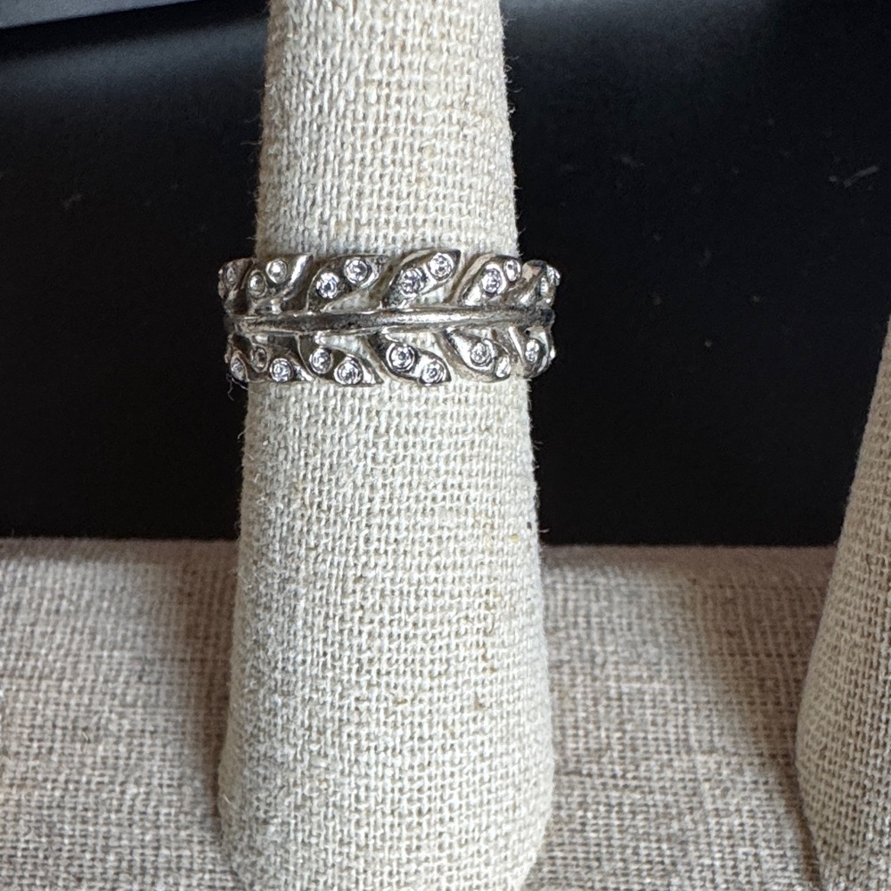 Stella & Dot Silver Leaf Motif Ring size 7